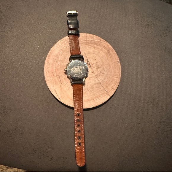 Harley-Davidson Silver and Black Classic Watch Women’s vintage main image 6